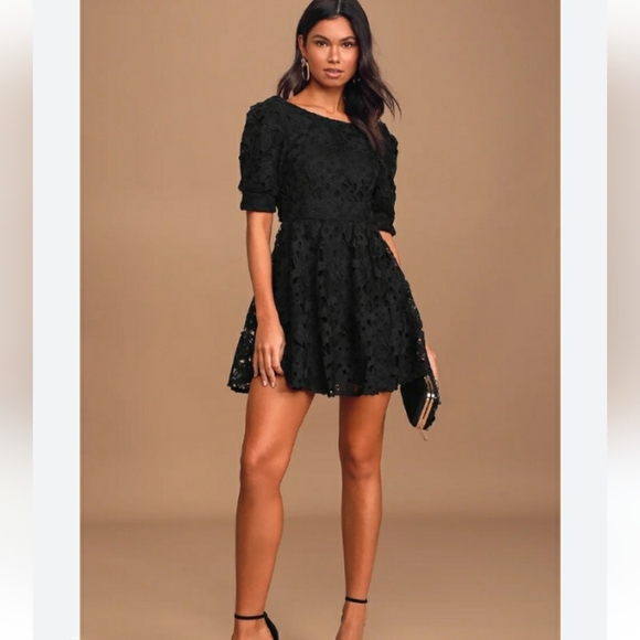 Lulus Lace Cutout Mini Dress S Skater Black 717A - Picture 1 of 10
